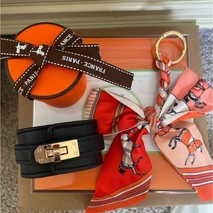 Beautiful Bracelet, cuff, Hermes Style